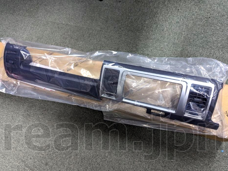 中古】200系 ハイエース/レジアスエース 純正 オーディオパネル