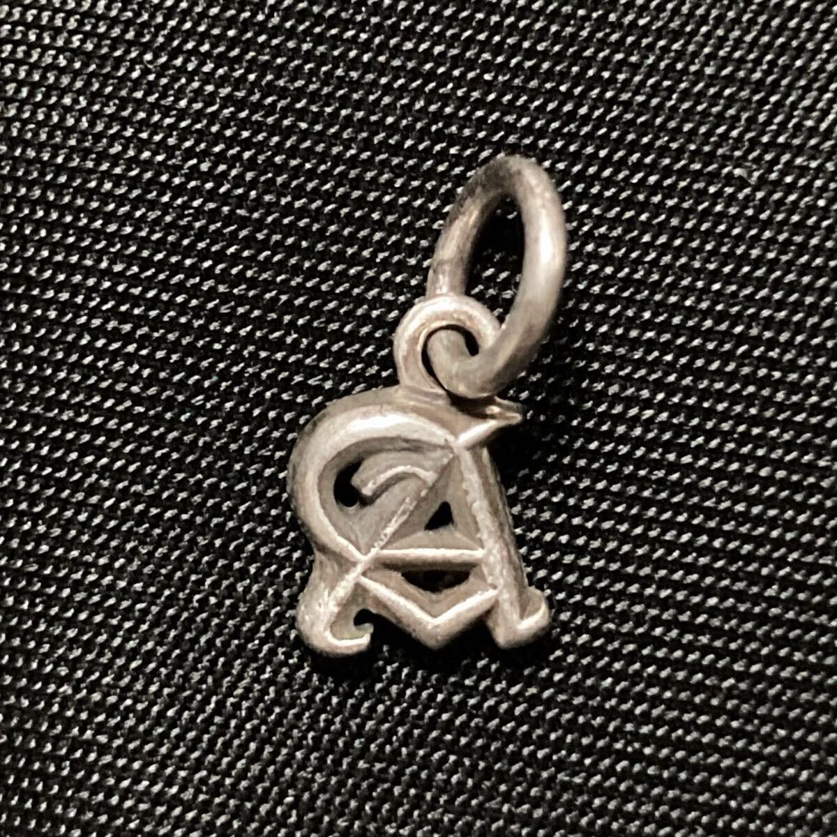 クロムハーツ Chrome Hearts アルファベットスタックチャーム S