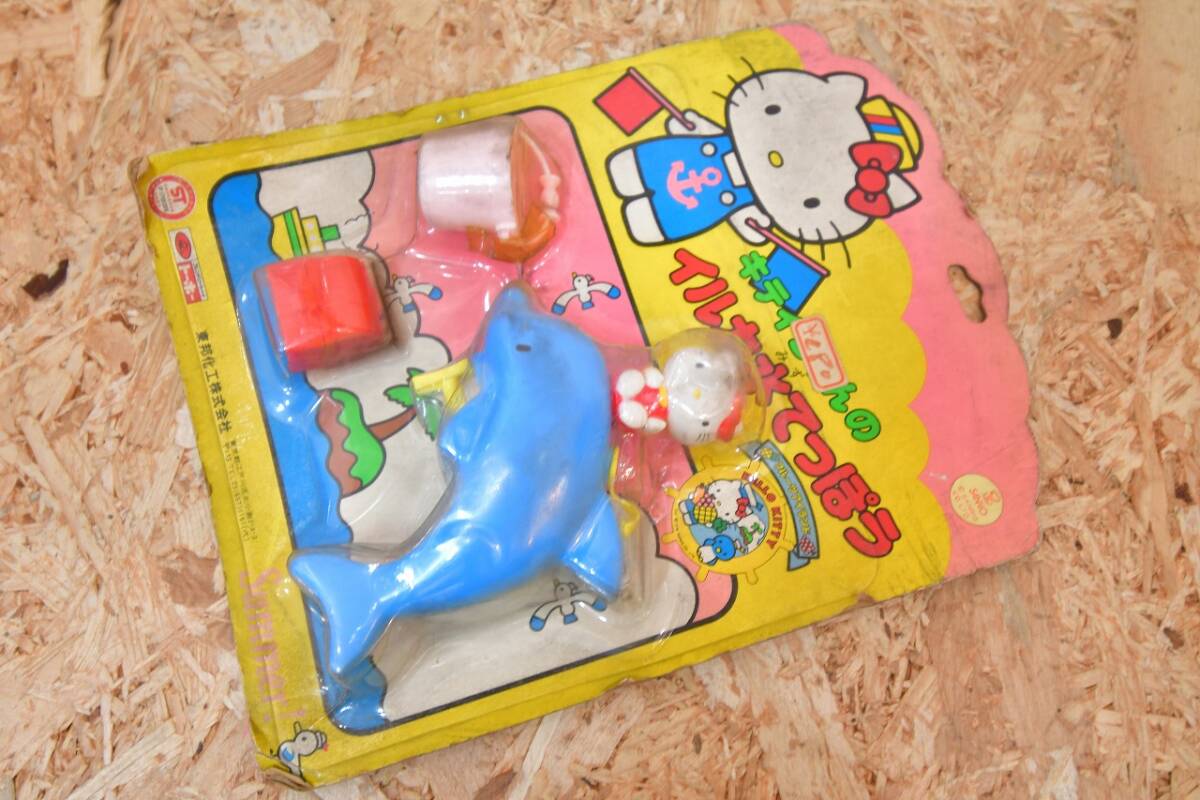 新品】トーホー ハローキティ ままごとトントン おやつにしましょ 知育