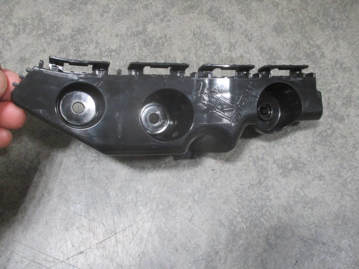180SX RPS13 後期用 バンパーブラケット、リテーナーの落札情報詳細 
