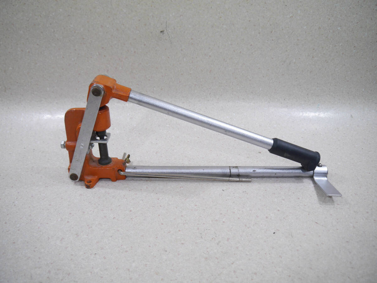 中古】ネグロス ダクター穴あけ工具 ダクトパンチャー MAK-D 適合板厚 中古】ネグロス ダクター穴あけ工具 ダクトパンチャー MAK-D 適合板厚