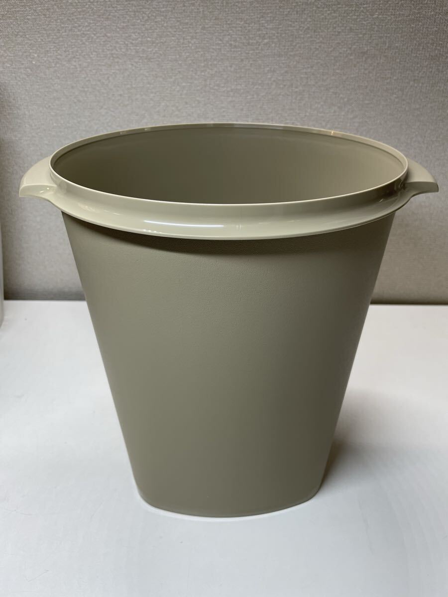 新品】タッパーウェア☆マキシクイーンデコレーター 11リットル 大容量