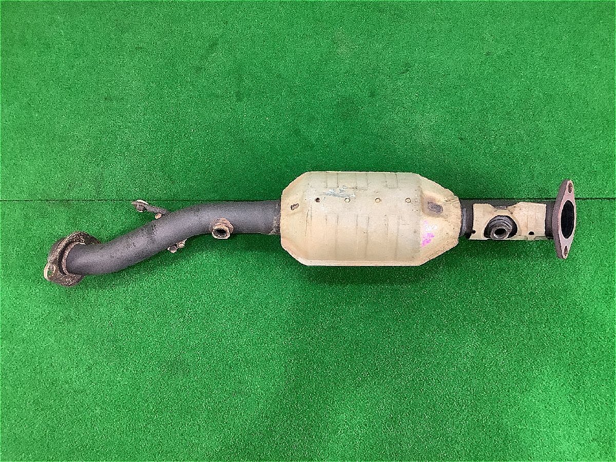 【やや傷や汚れあり】A4239 ☆触媒・キャタライザー・コンバーター・エキマニ エンジン型式 M16A CBA-ZC32S スイフト スポーツ ...