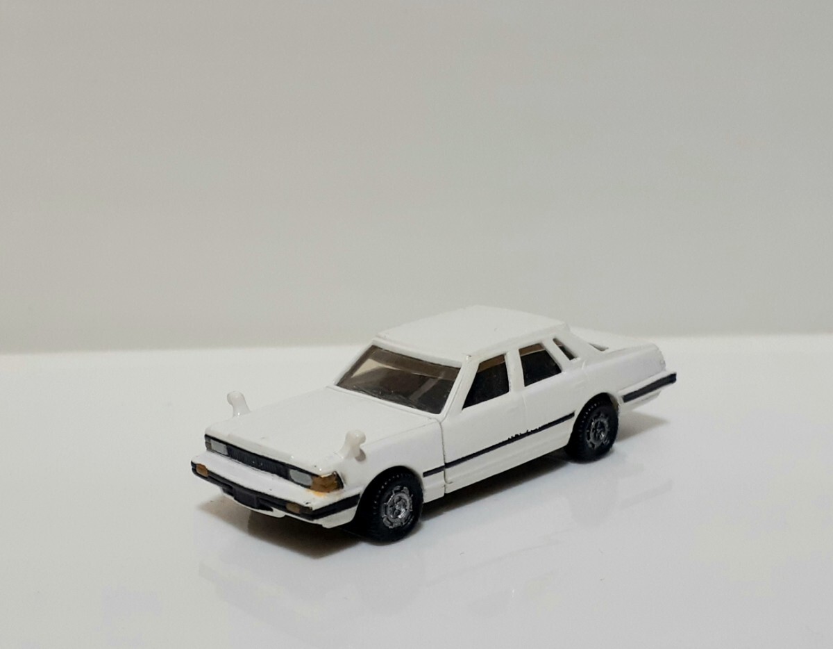 Used Car】1/43 レイズ RAI'S クラウン 大阪府警察 覆面パトカー画像1