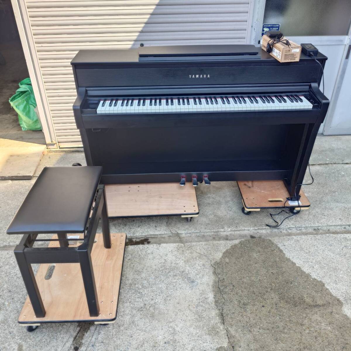 中古】デモ演奏付 ヤマハ 電子 ピアノ クラビノーバ CLP-920 椅子付