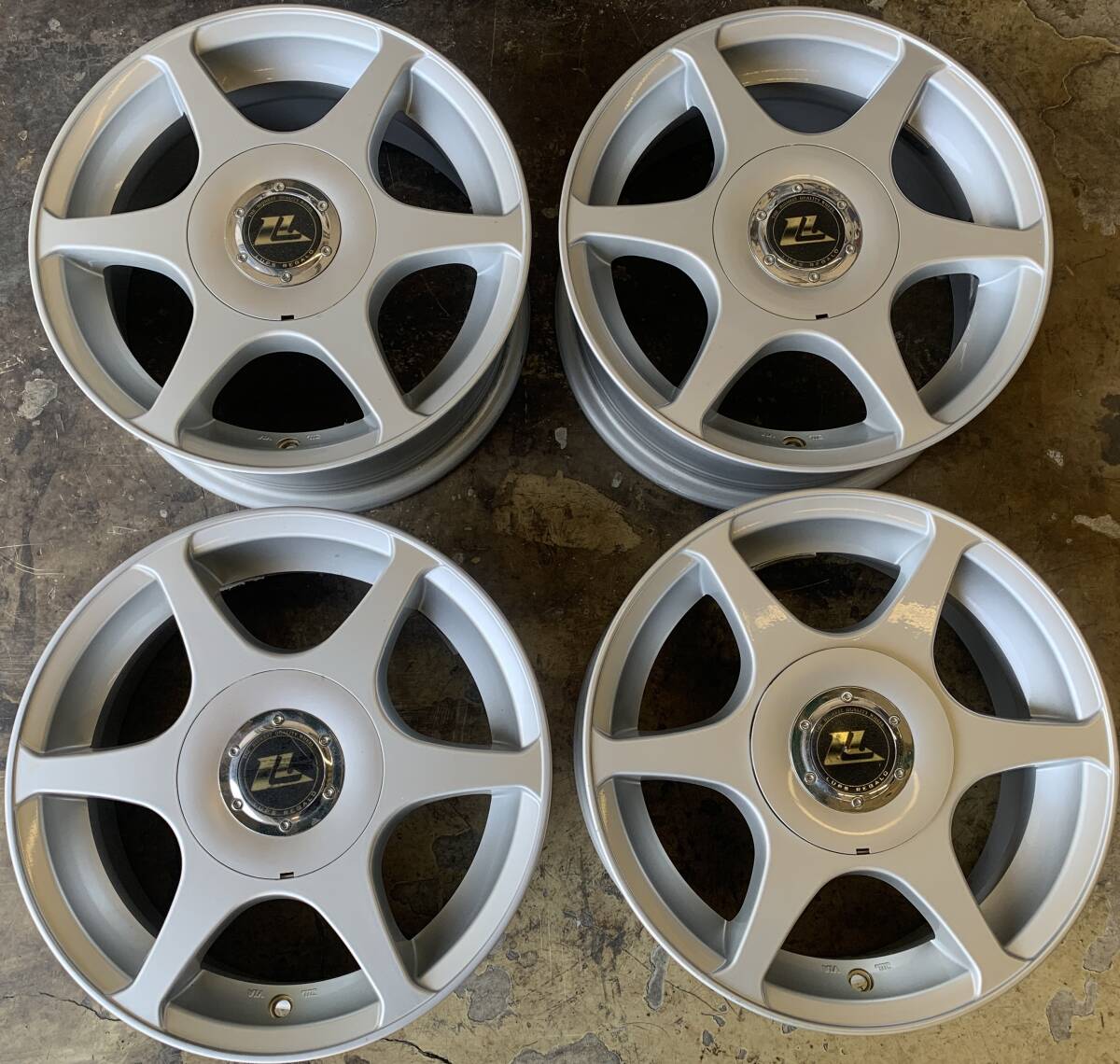 中古】日産 純正 ホイールキャップ ホイールカバー 14インチ 4枚 