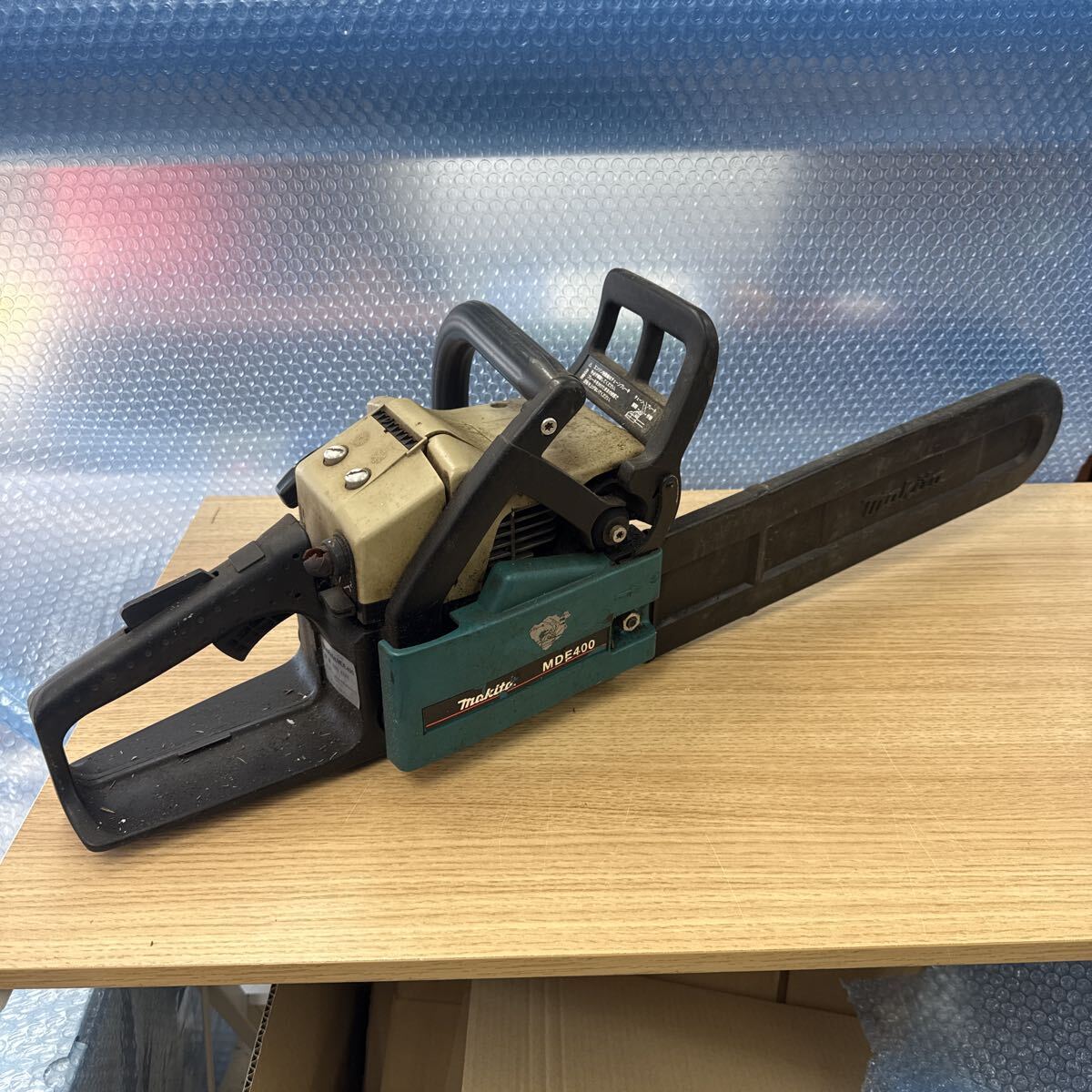 【草刈機】マキタ　刈払機　EM252R makita マキタ エンジン刈払機 モデルEM252 草刈機 現状の落札情報詳細
