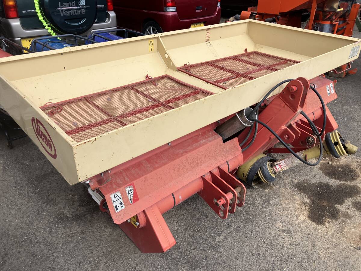 タカキタ ブレンドキャスター 自走式 BS-500S 肥料散布機 撹拌機 タカキタ ブレンドキャスター 自走式 BS-500S 肥料散布機 撹拌機
