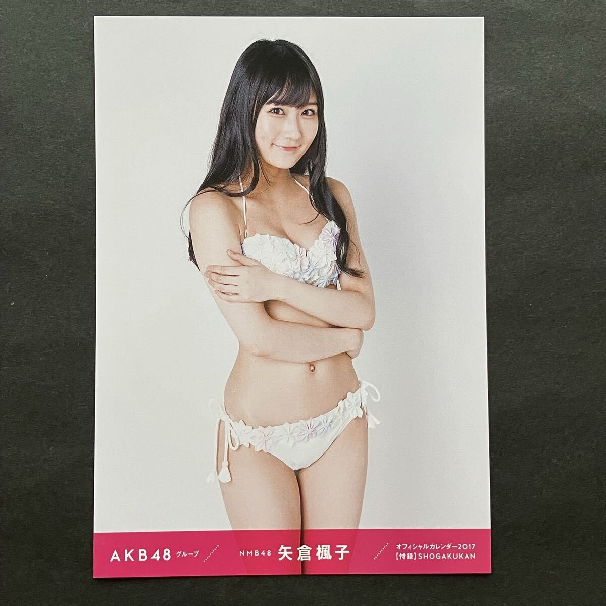 新品】AKB48 渡辺麻友 オフィシャルカレンダーBOX 2013 水着 生写真の