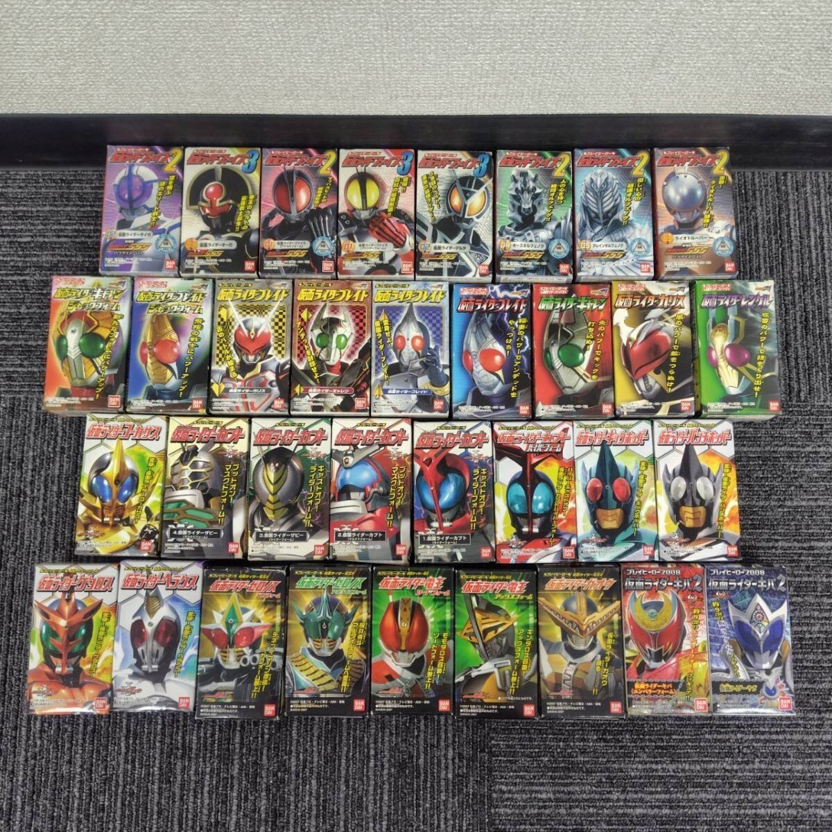 仮面ライダー555 ファイズ カイザ デルタ オーガ 当時物 まとめ売り 箱あり 仮面ライダー555 ファイズ カイザ デルタ オーガ 当時物 まとめ売り 箱あり