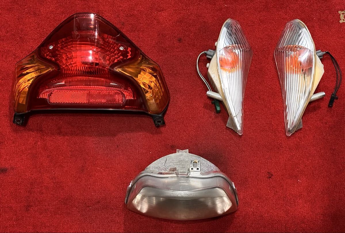 新品】新品未使用 スズキ アドレスV125 テールレンズ テールランプ