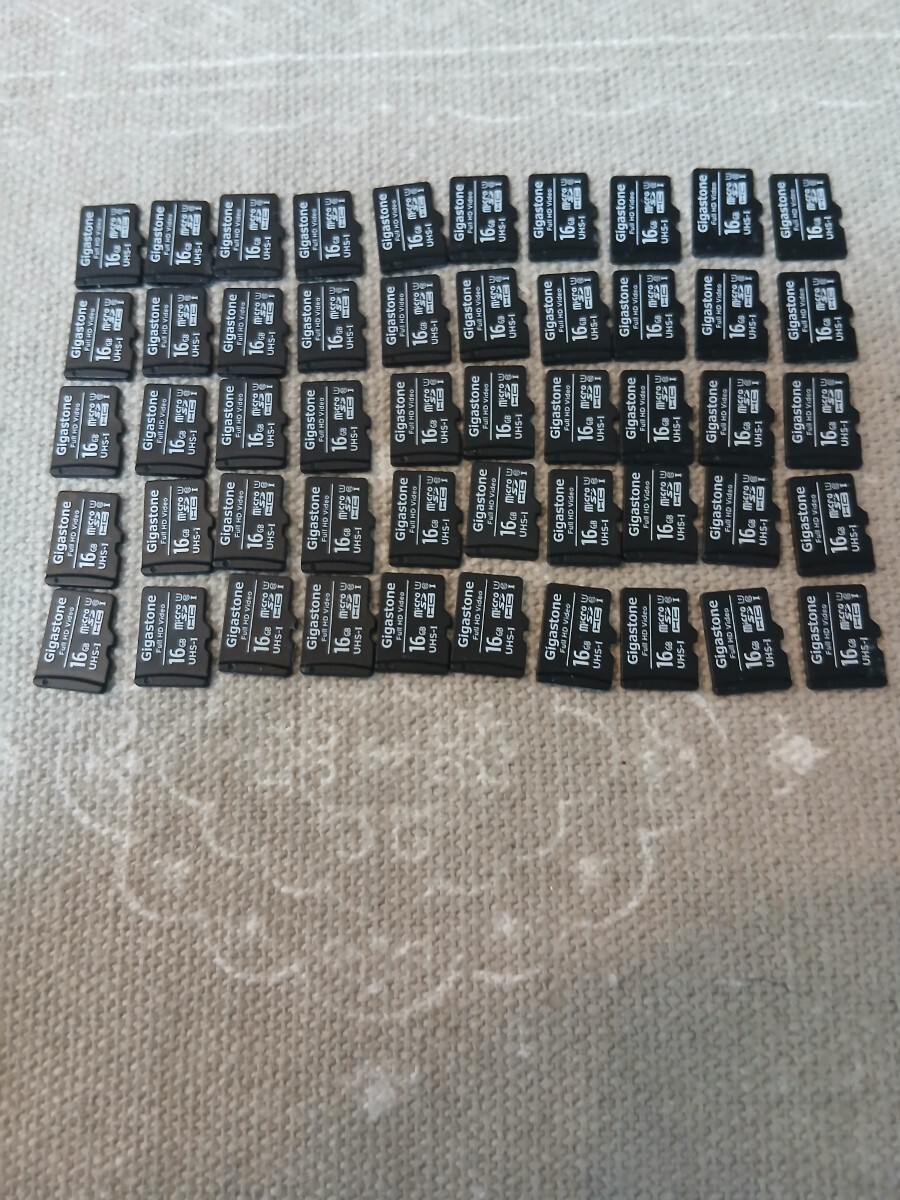 中古　Gigastone microSDHCカード 16GB UHS-I Full HD Video 50枚セットの1番目の画像