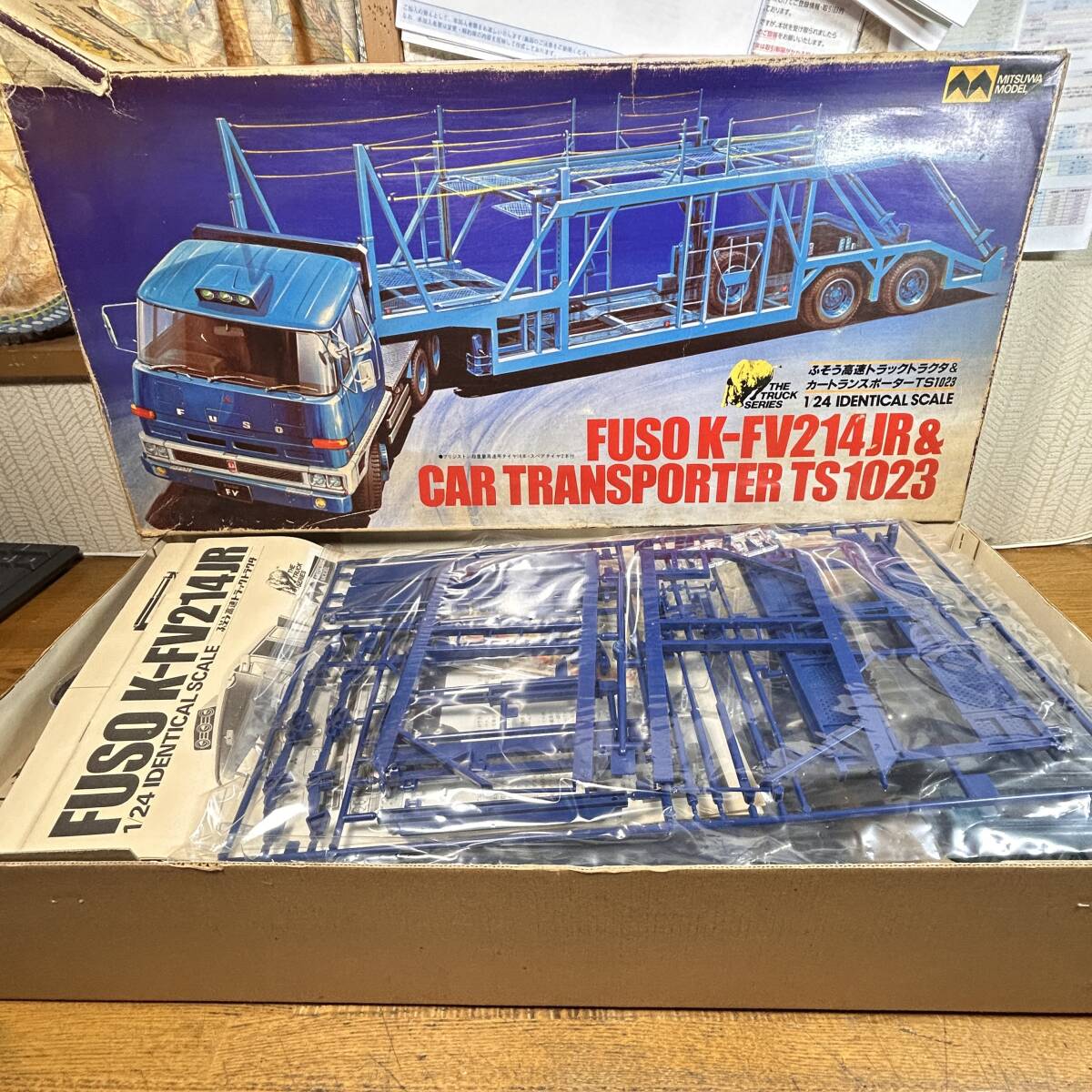 新品】未組立 ミツワモデル プラモデル 三菱ふそう K-FV214JR トラクタ