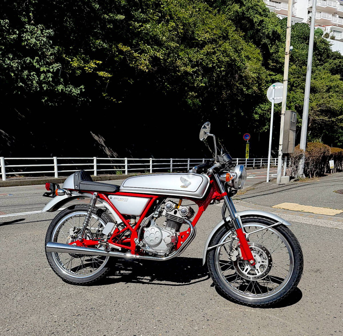 新品】ホンダ CB750FOUR プラモデル 新品 Dream 1/8 スケール ドリーム