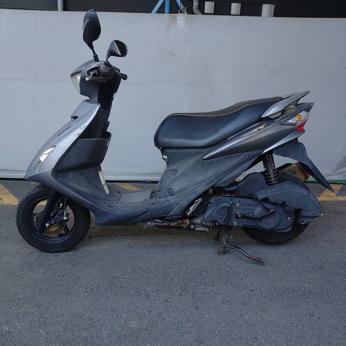 アドレス V125 CF46A 現在不動 キーなし ケツ上げ 書付き ベース 部品 