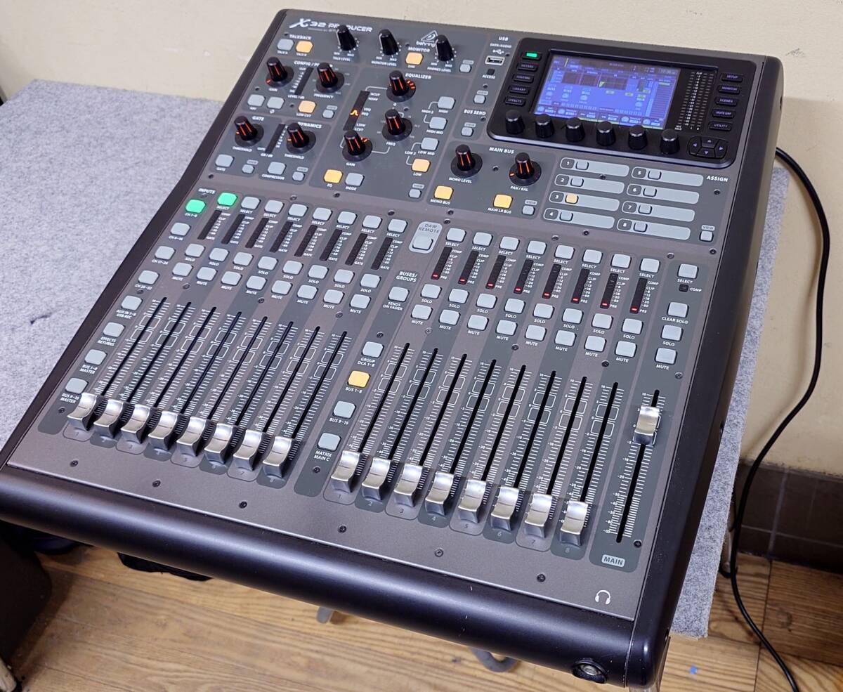 BEHRINGER SHARK DSP110 フィードバックデストロイヤー (ベリンガー)の