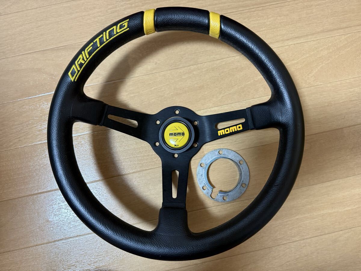 中古】M685IS momo モモ DRIFTING 34φ レザー ステアリング ホイール