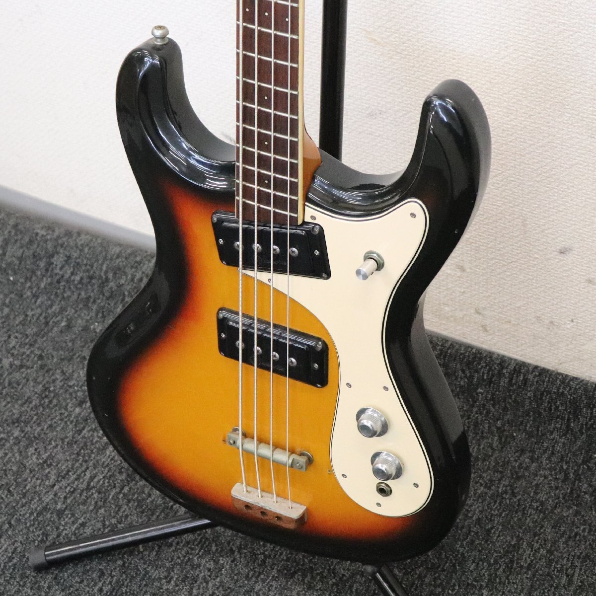 中古】MOSRITE AVENGER モズライトアベンジャー セミアコです！の落札