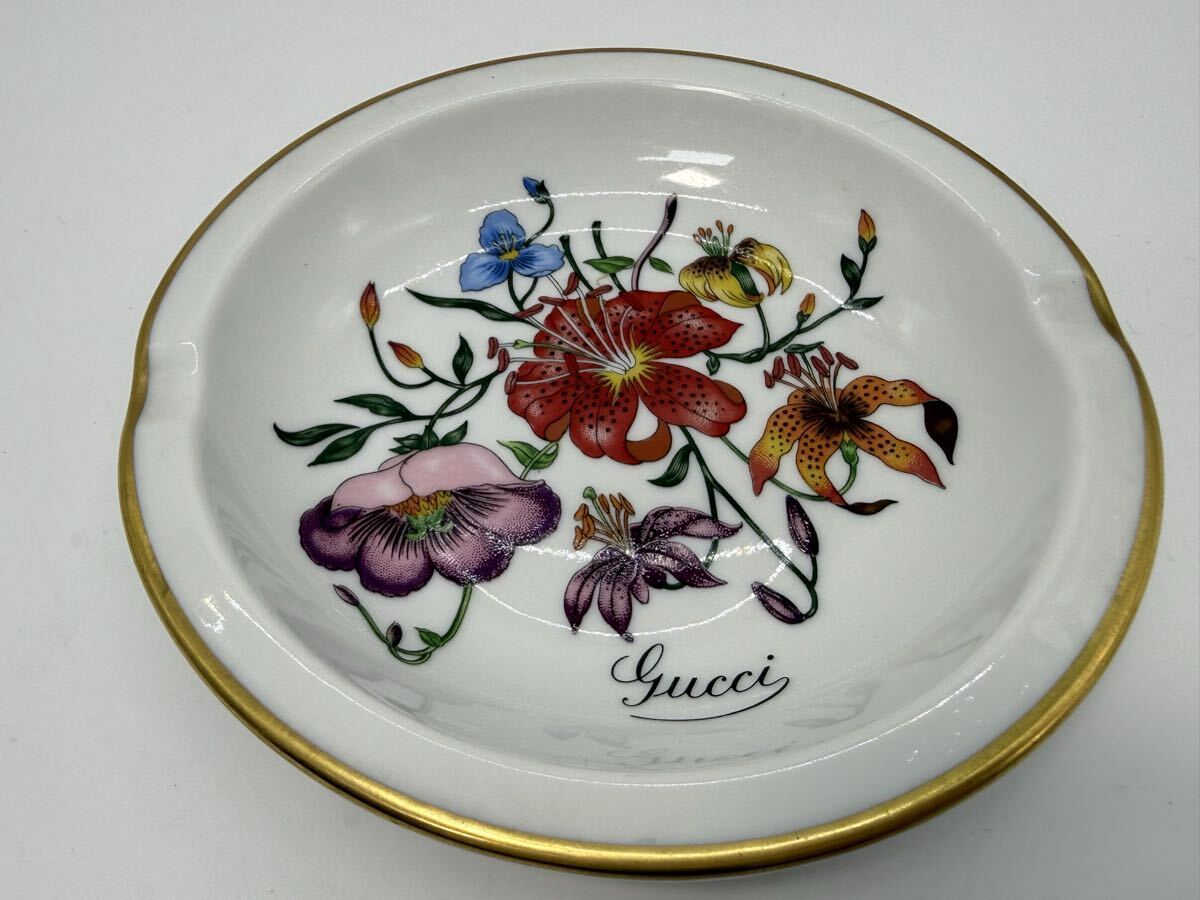 GUCCI グッチ シルバー 携帯灰皿 アッシュトレイの落札情報詳細