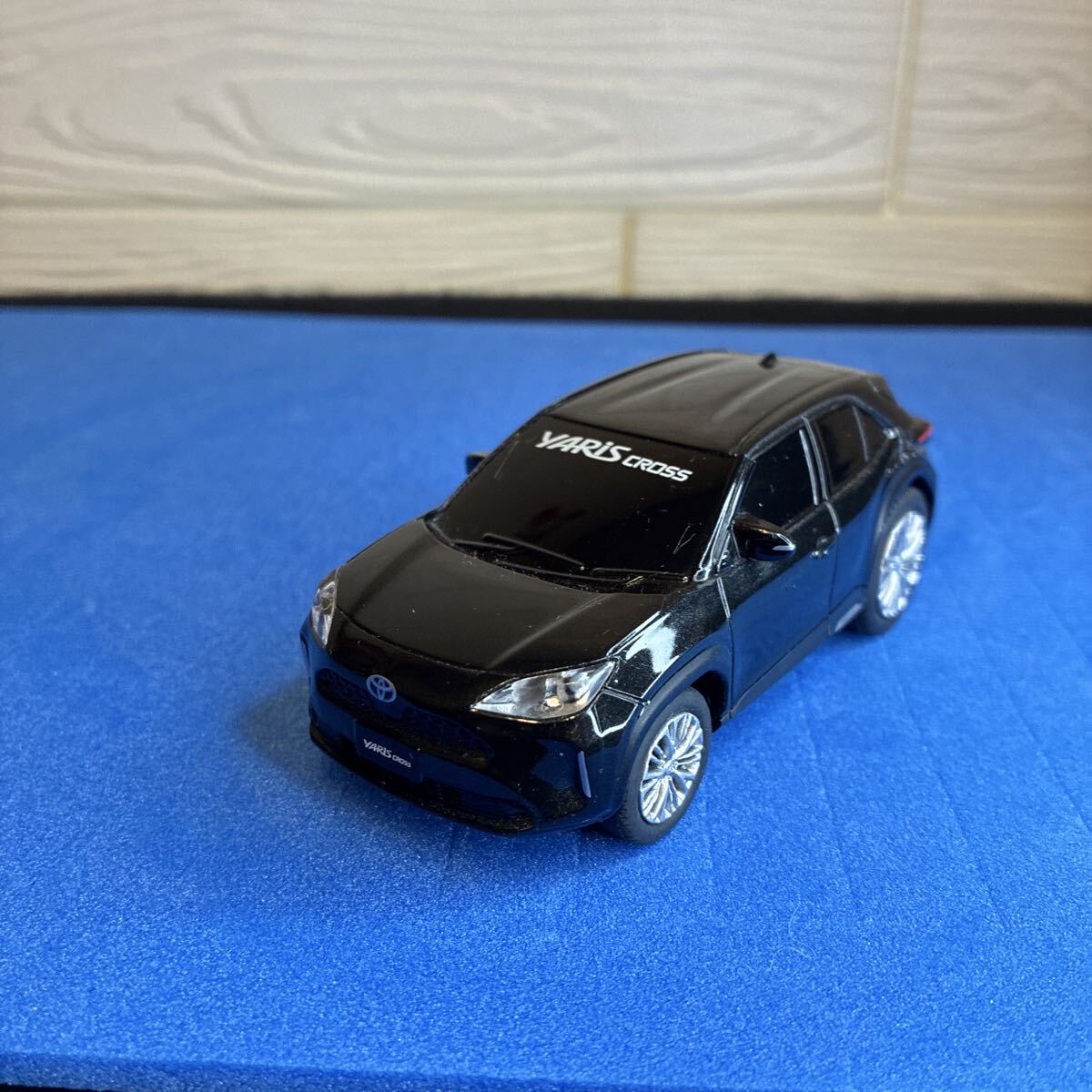 トヨタ 新型 ヤリス クロス YARIS CROSS プルバックカー ミニカー
