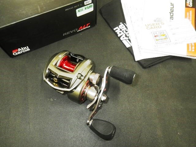 アブガルシア レボMGX2500SH DEEZ ディーズ　青木大介 アブガルシア レボMGX 2500SH スピニングリール Deezキット 青木大介