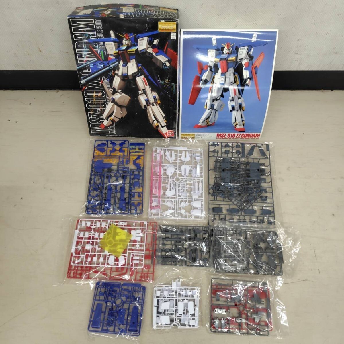 新品】海外製 機動戦士ガンダムZZ 1/144 HG 量産型キュベレイ AMX-004