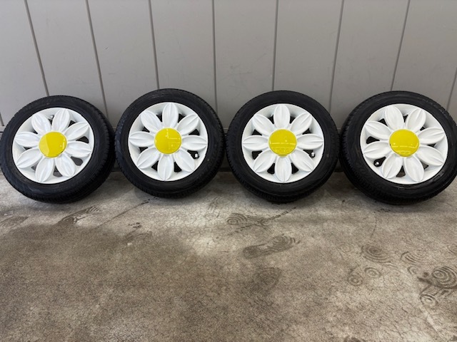 中古】PIAA FULALA うらら 花ホイール 花 ホイール ラパン ミラ タント