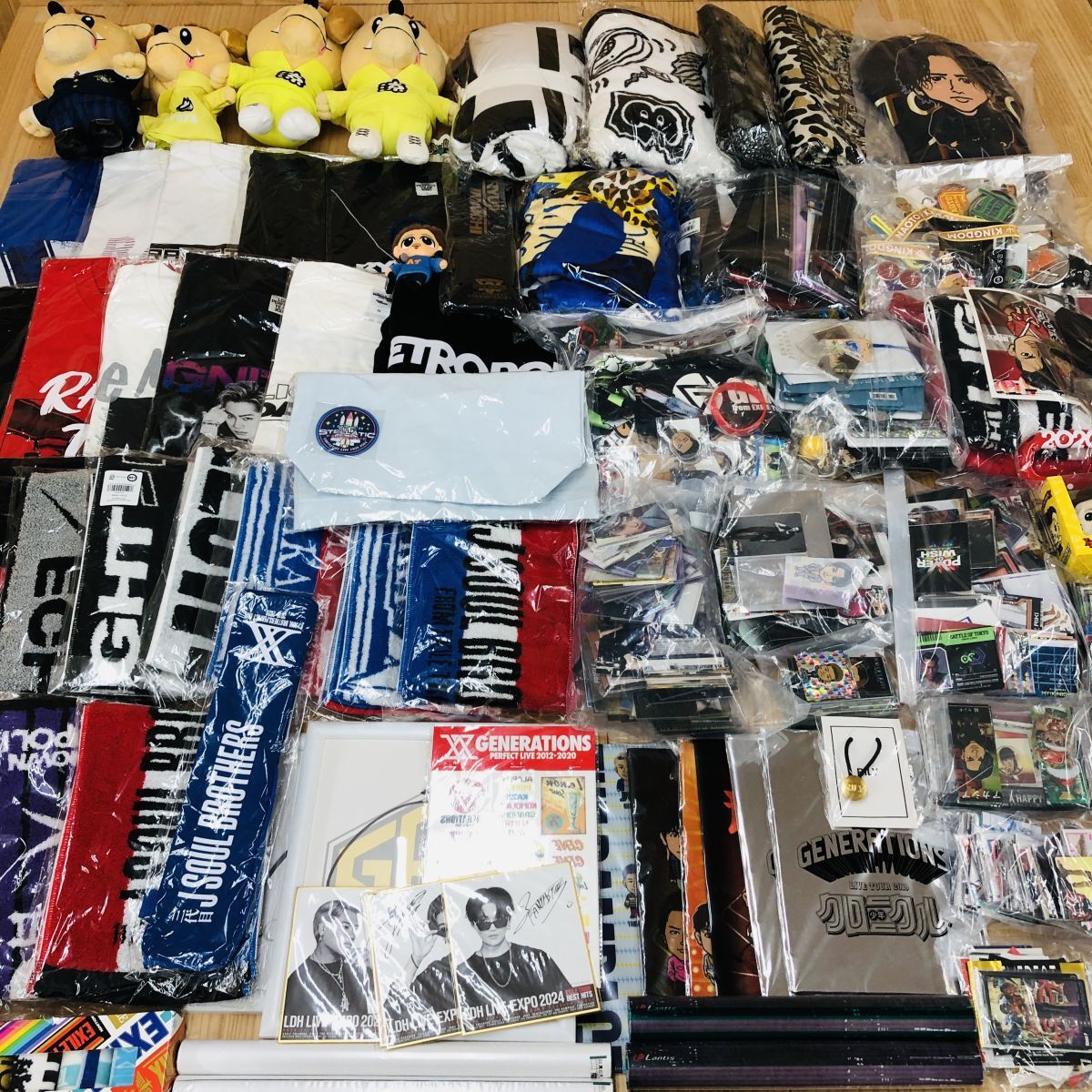 LDH EXILE TRIBE SECOND 三代目 JSB GENERATIONS RAMPAGE E-girls