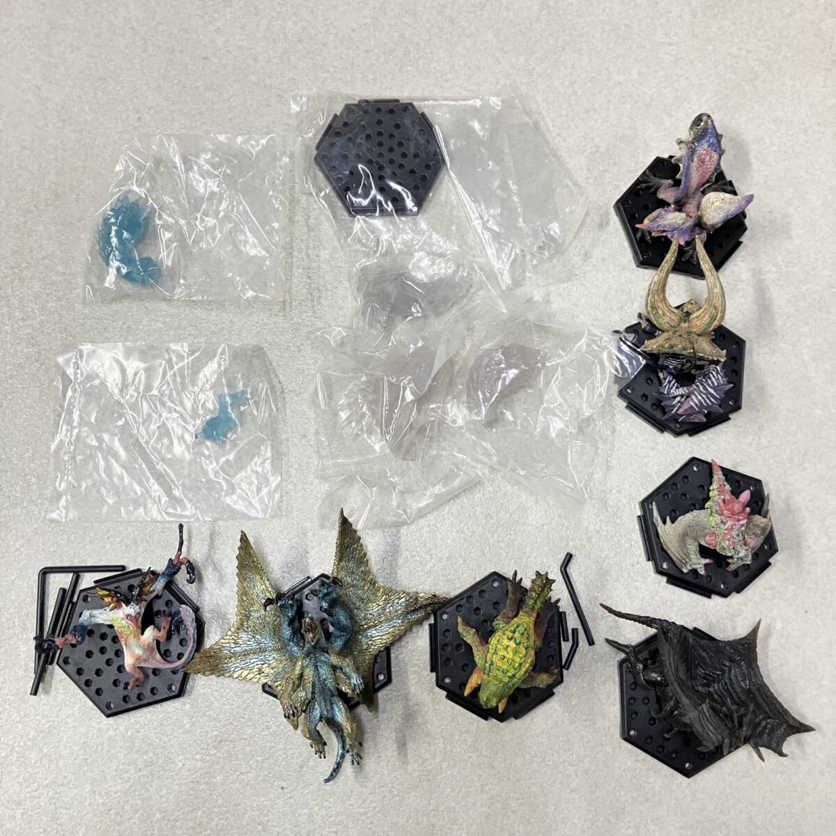 未使用】新品 カプコン モンスターハンター ミニマスコットぬいぐるみ