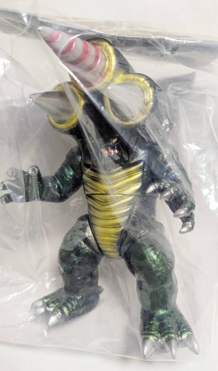未使用】新品 ターゲットアース マーミット 限定 サンダーマスク 魔獣
