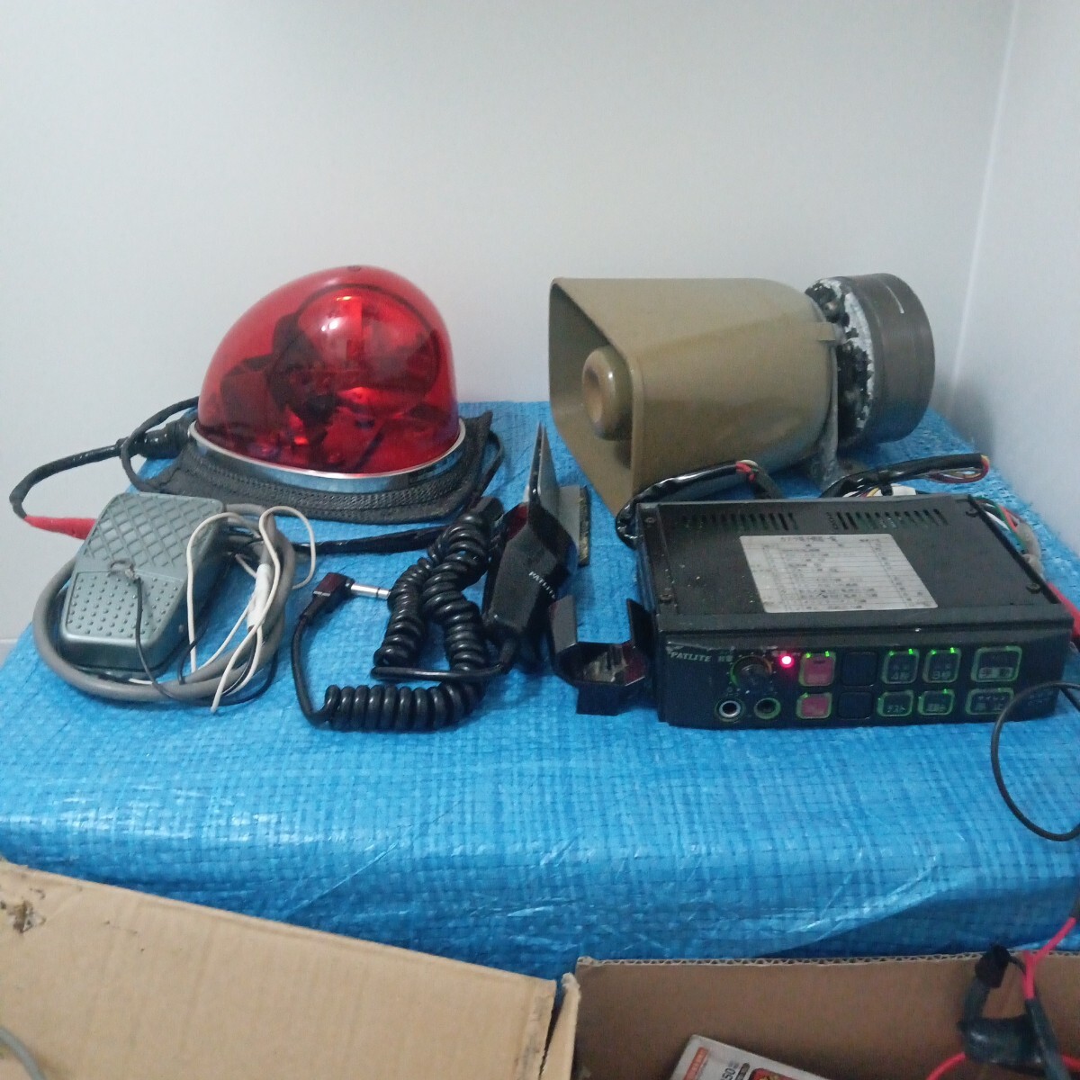 パトライト PATLITE SAP-500 RBVKB 12V 電子サイレンアンプ 覆面 緊急