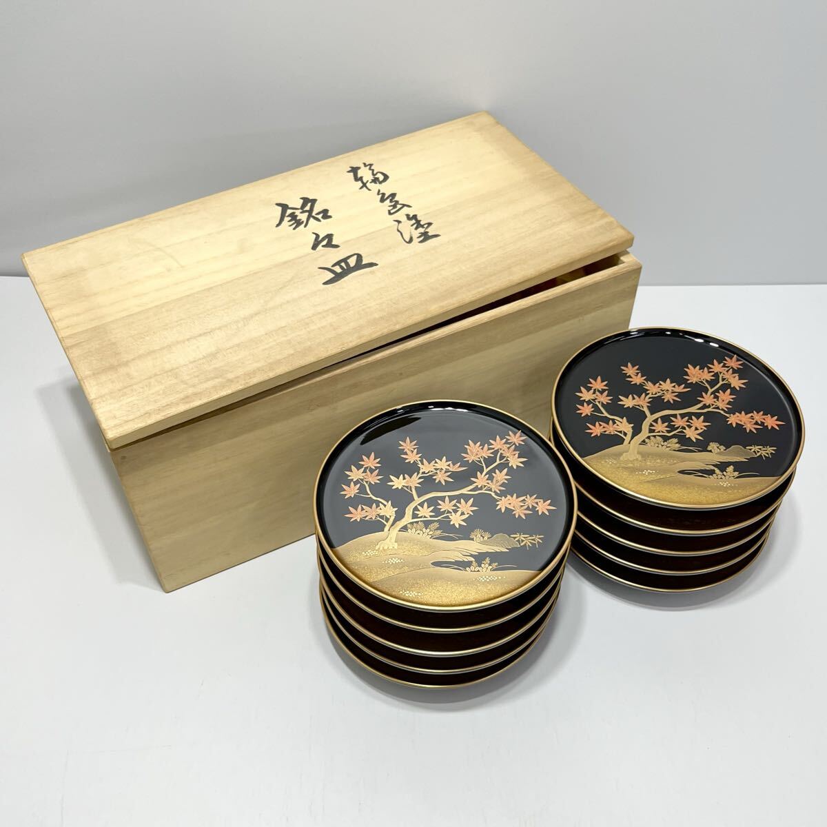 中古】【都屋】輪島漆器商店 「菊沈金 輪島塗 銘々皿」 5客 木製の落札