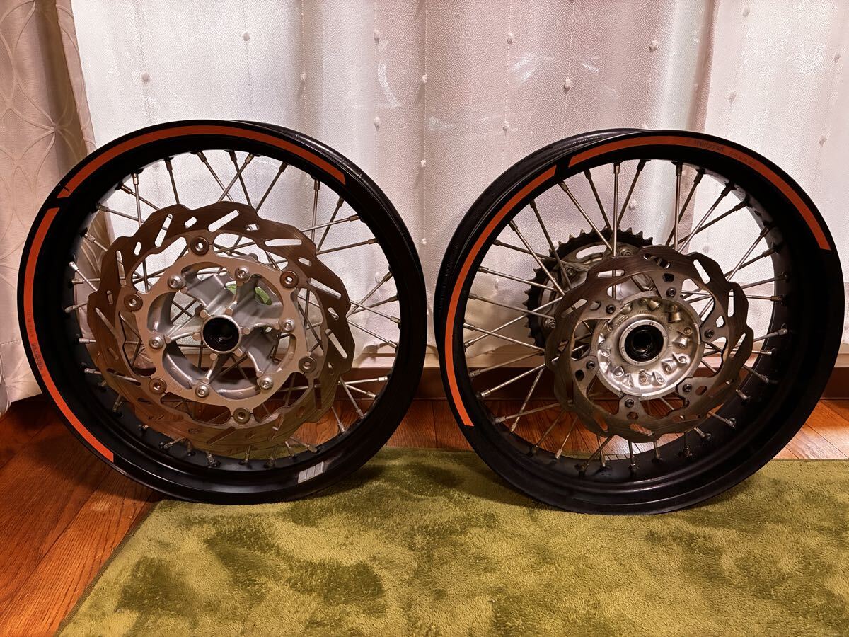 CBX400F フロントホイール キャリパーセット CBX400Fフロントホイール