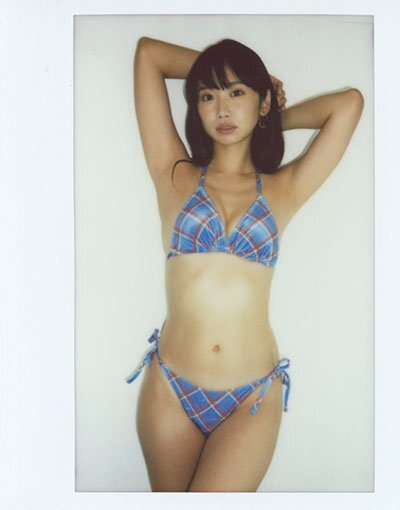 HIT'S/永尾まりや2 Vol.2 1of1 水着ワイドオフショットチェキ (黒