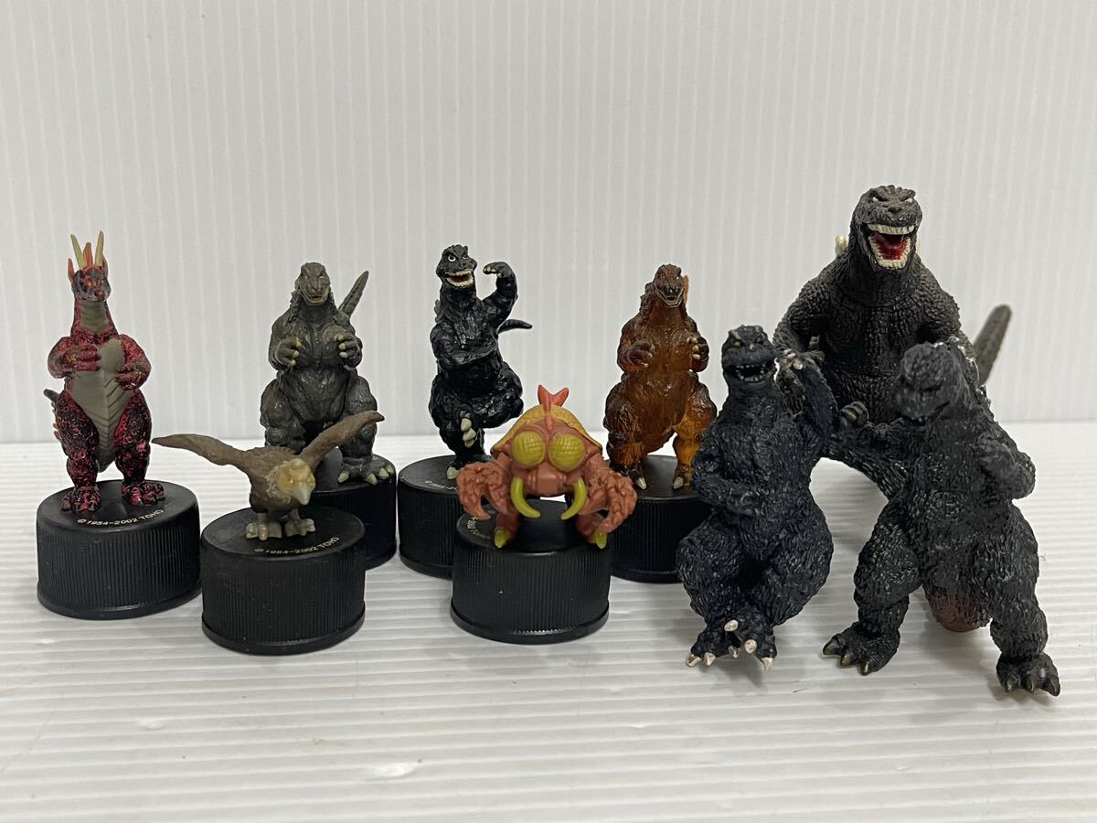 中古】ラドン(雛) ＆ メガヌロン ＆ 大コンドル セット ゴジラ 特撮大
