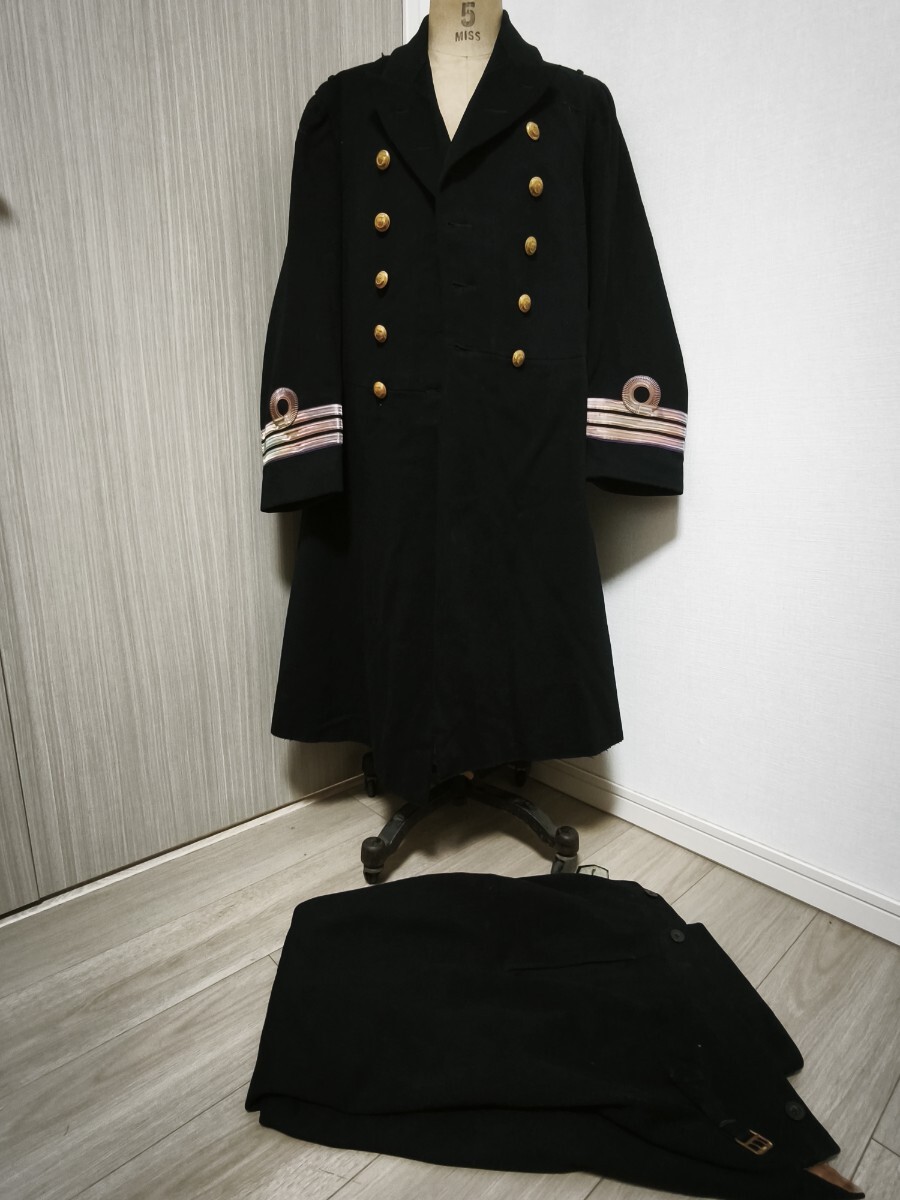 中古】【源氏】 旧日本海軍 一種軍衣 襟章付 主計官大佐 冬服 マント