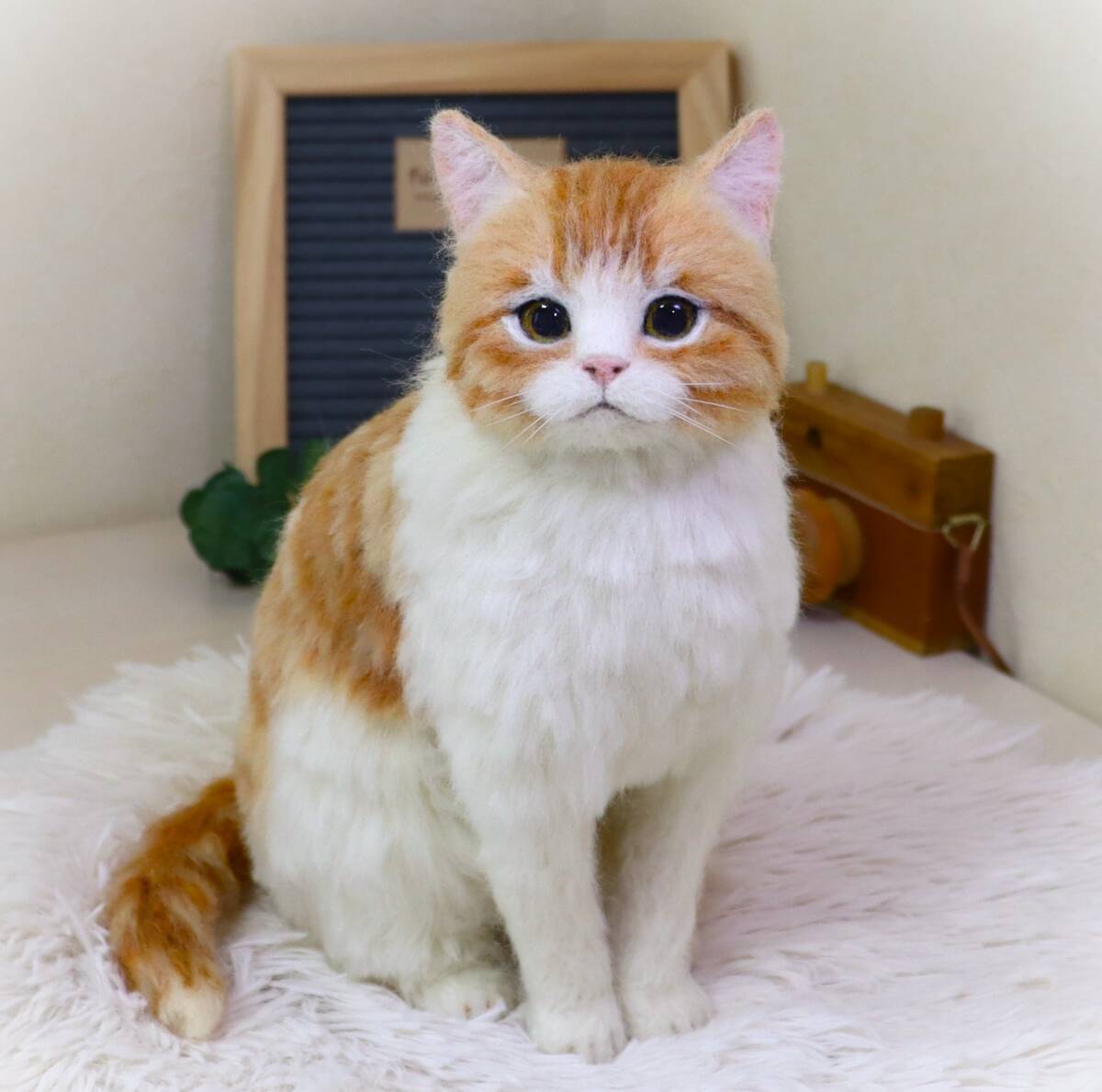 新品】funwari□□□ 羊毛フェルト 三毛猫 猫 香箱座り ハンドメイドの