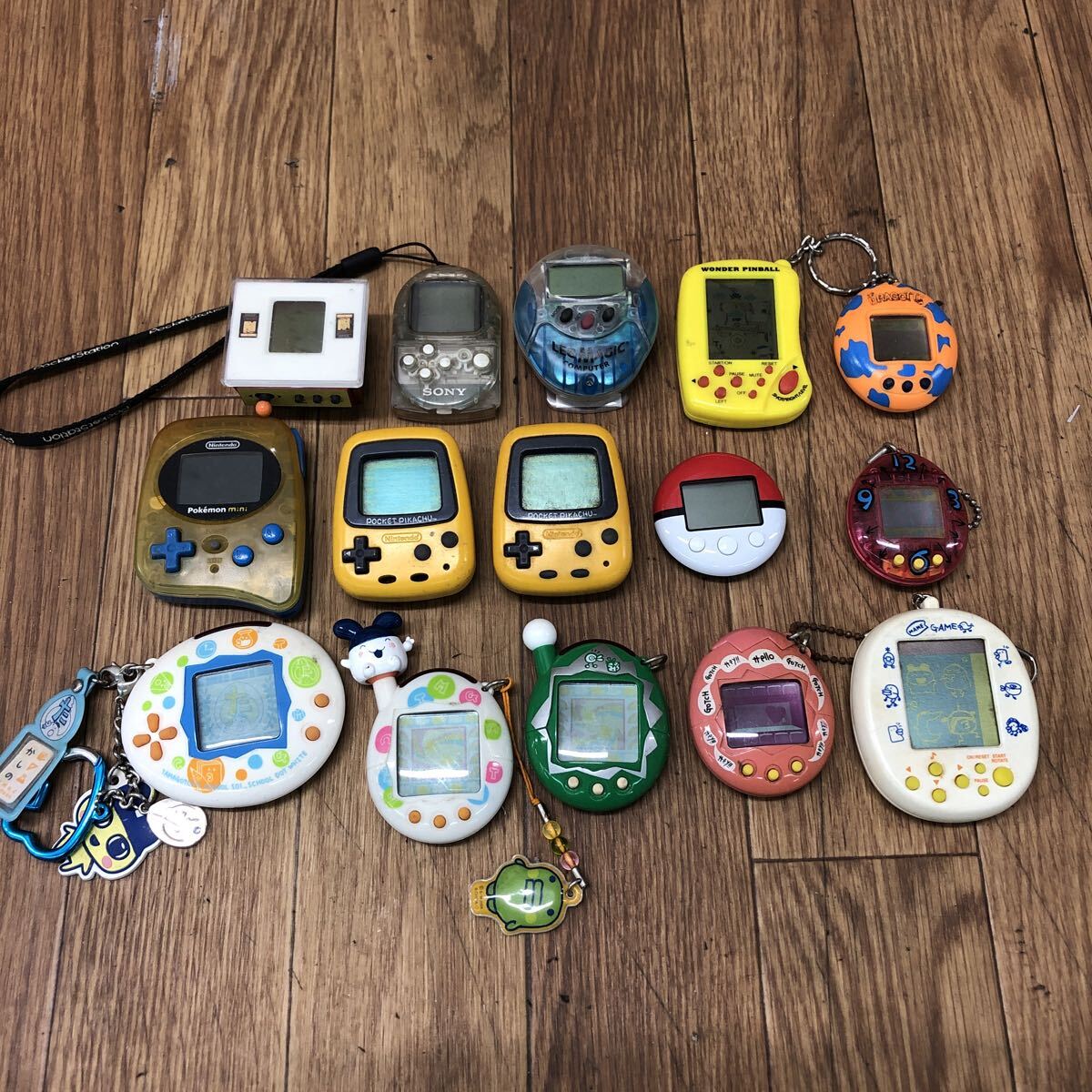 ☆中古ジャンク 任天堂 ポケットピカチュウ 歩数計 万歩計 たまごっち