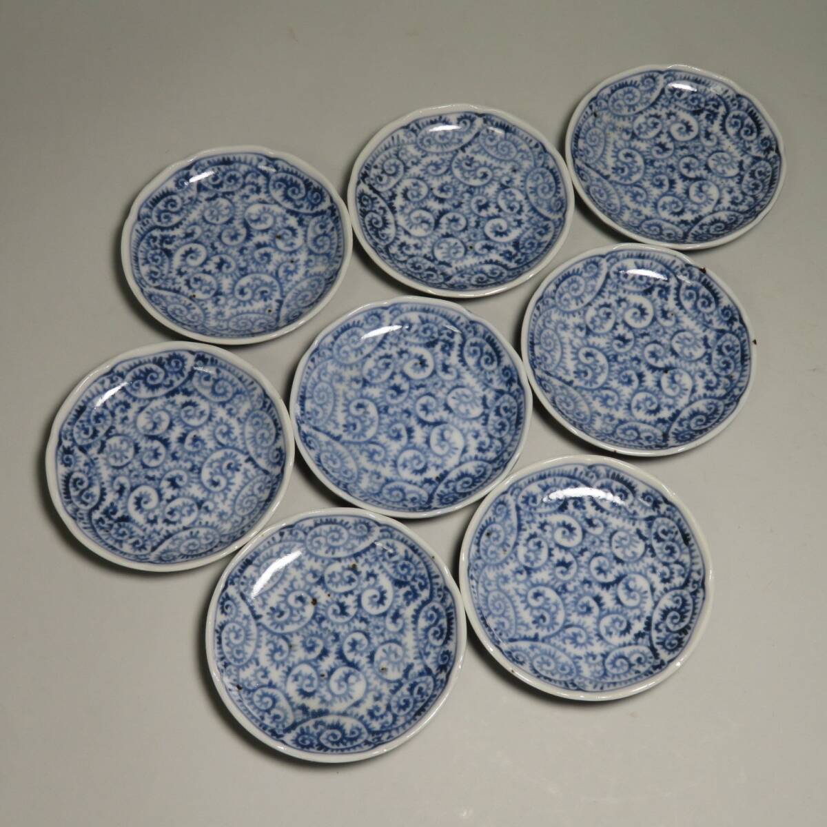 中古】□□ 伊万里焼 古伊万里 染付透かし六角杯台・盃台 □□の落札