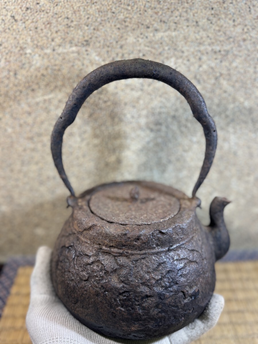 中国宜興 清 名工 金士恒 光緒七年 漢詩彫 紫砂急須 造形紫砂壺 砲口 急須 紫砂壷 鉄砲口 急須 大清光緒四年 大日本明治十一年 金士恒 在銘 検