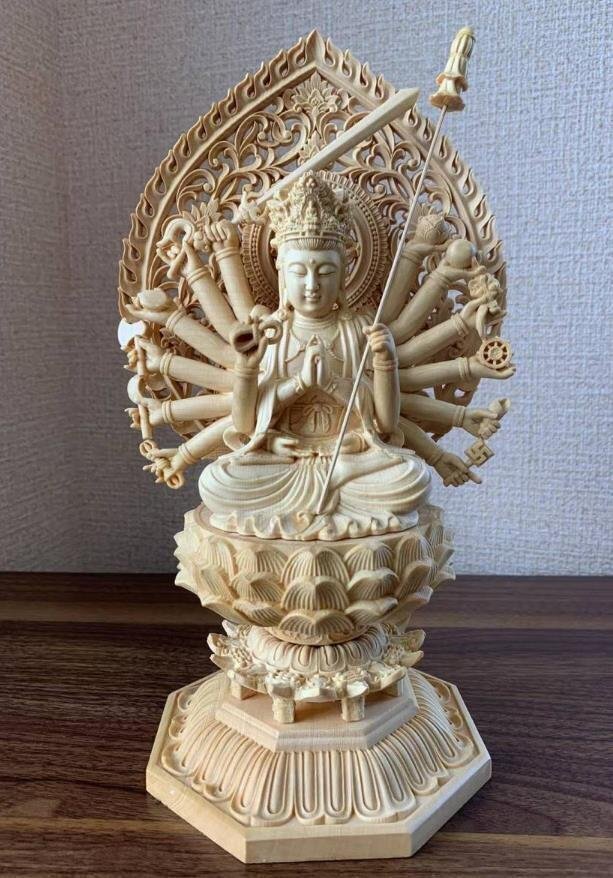 送料無料　明治期　木彫　彩色 准胝観音 厨子入　厨子高27ｃｍ　大珍品　仏教美術 古道具】【五】念持仏 『厨子入木造彩色准胝観音像』 准胝仏母 懐中仏