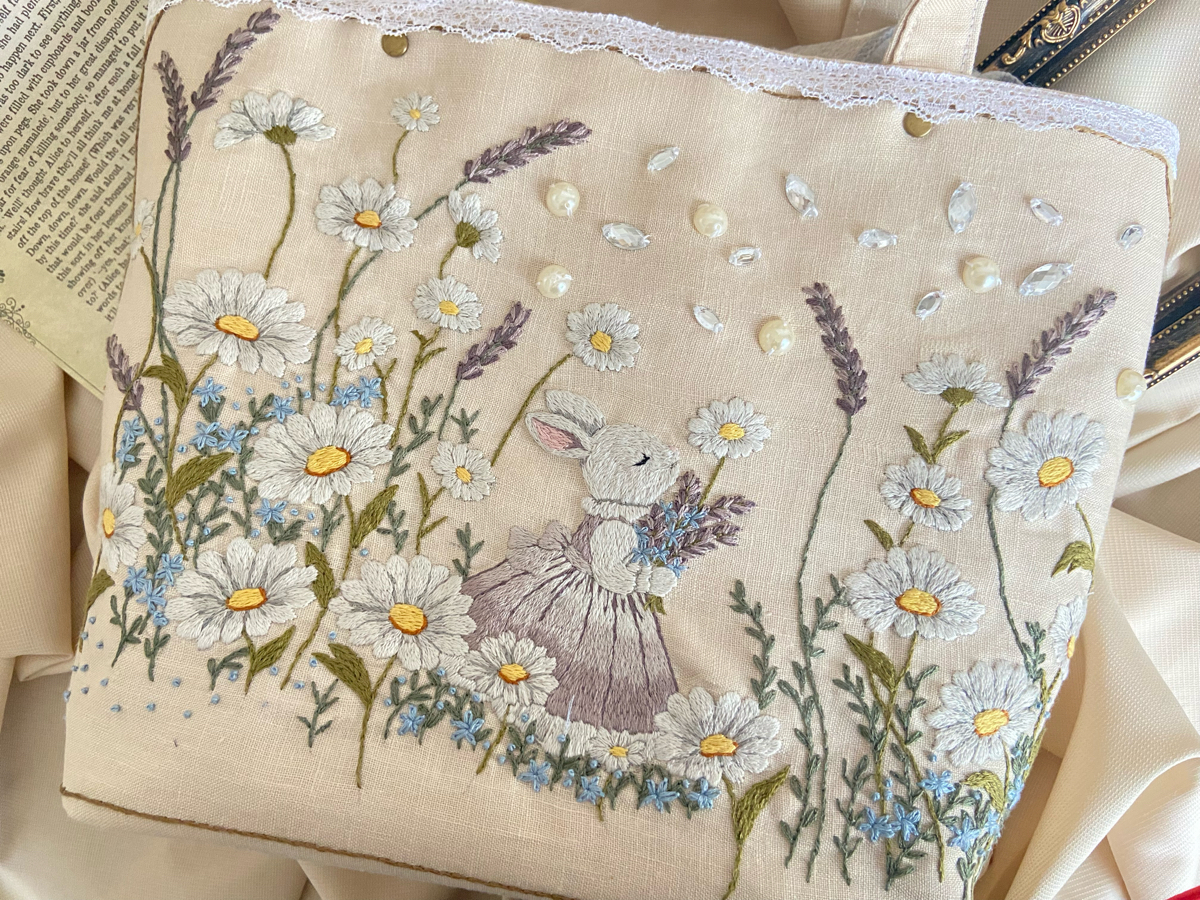 新品】ハンドメイド＊レース編み ＊あみぐるみとお花モチーフ付き