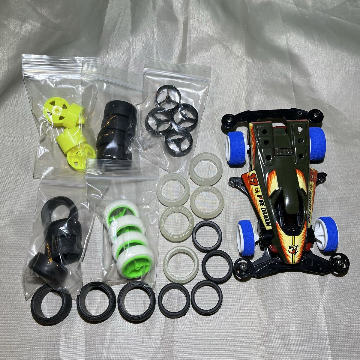 タミヤ ファイヤードラゴン グラスホッパーII 塗装済み RC ボディ 2