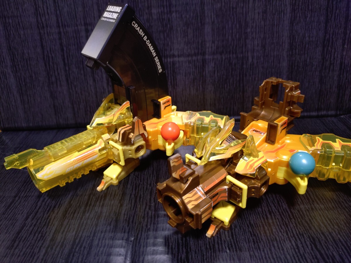 新品】タカラ クラッシュビーダマン 006 ローディングマガジンの落札