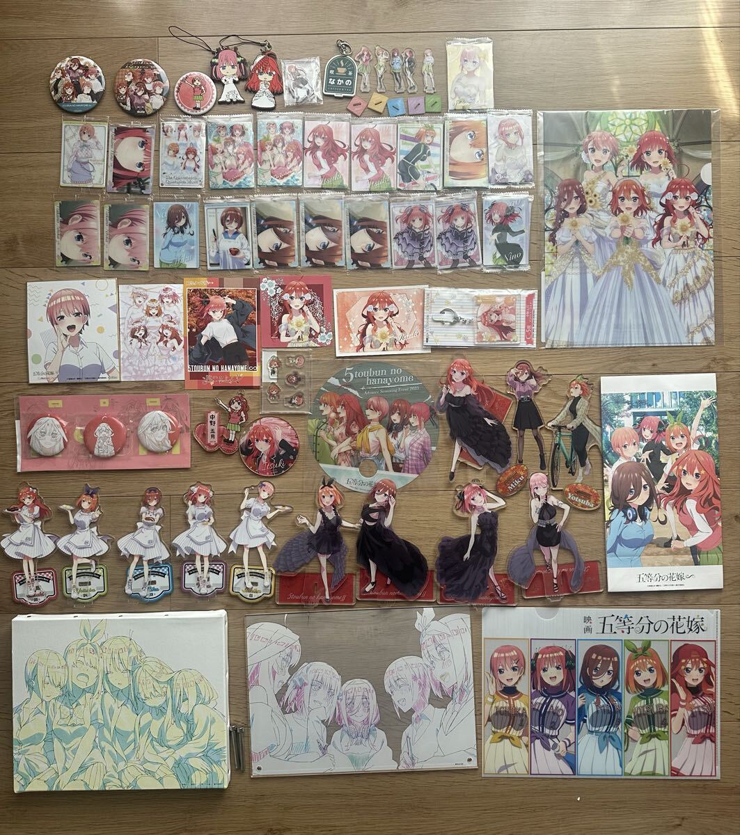 新品】☆ 五等分の花嫁 クリアファイル 1枚のみ 全員集合 一花 二乃 三