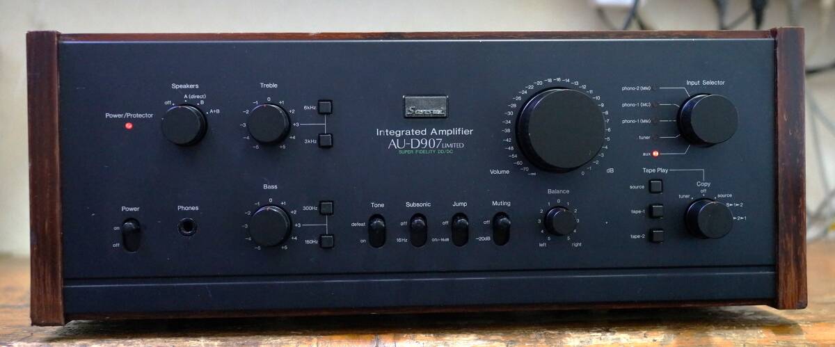 中古】SANSUI サンスイ AVアンプ AV-8800 DSP GOLD 中古23神08の落札