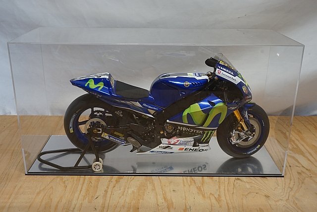 デアゴスティーニ YAMAHA YZR-M1 バレンティーノ・ロッシ モデル
