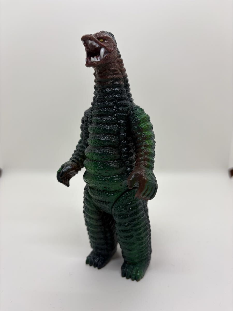 中古】m BE073b マーミット ソフビ 怪獣天国 レッドキング ピグモン付