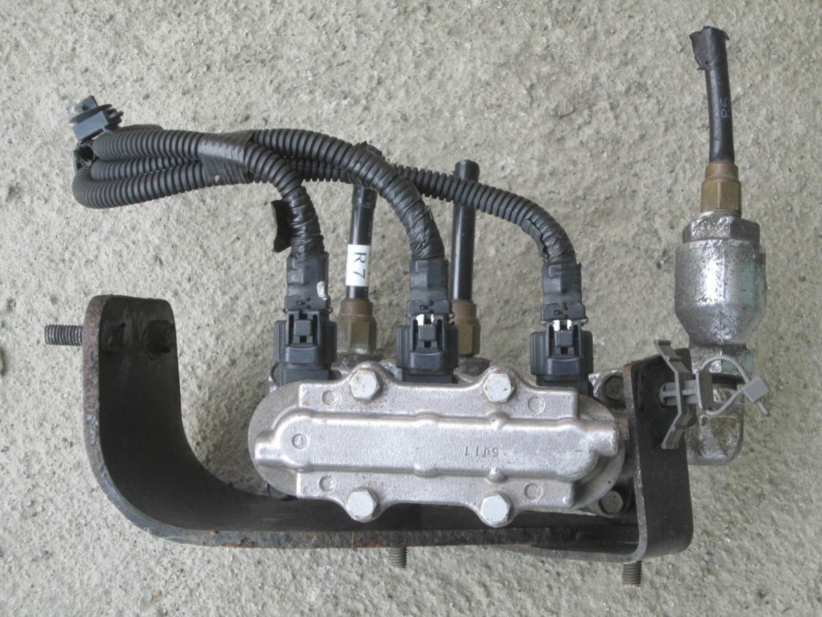 日野自動車 プロフィア E3-バルブ S40C0-E0082 192613 日野 レンジャー FC9JKA ソレノイドバルブ E3V SOLENOID VALVE