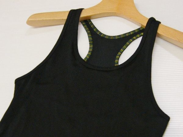 Under Armour アンダーアーマー タンクトップ レディース トップス M D ランニング ジョギング ヨガ エクササイズ フィットネス の落札情報詳細 ヤフオク落札価格情報 オークフリー スマートフォン版